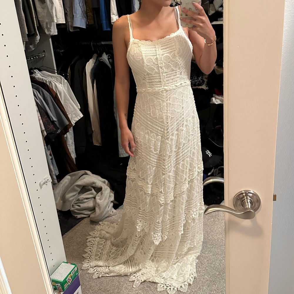 Lulus Bridal shower maxi backless lace dress